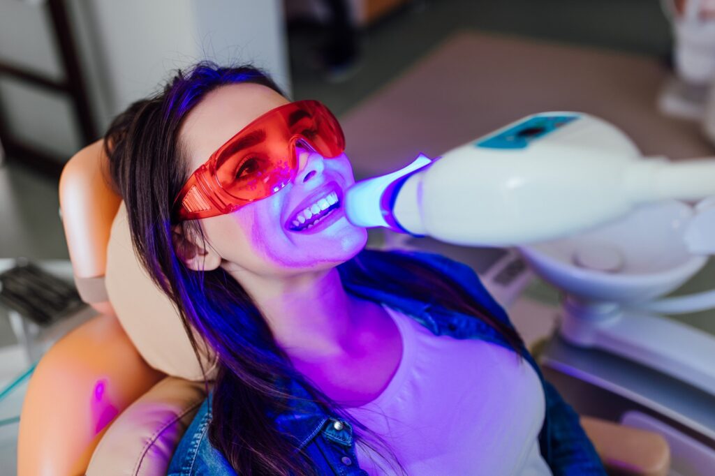 Zoom vs KöR Whitening: Which Is Right for You?